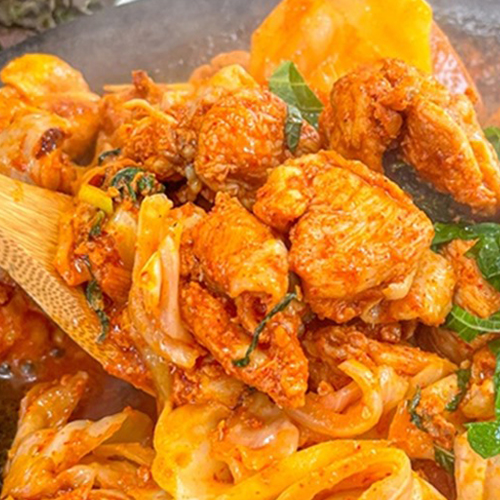 [30년전통] 춘천식 매콤달콤 인생닭갈비 대용량 700g X 2팩